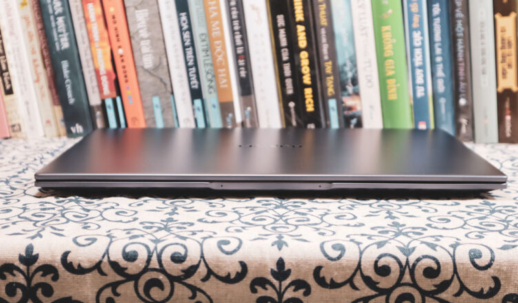Huawei MateBook D 14 có thiết kế gọn nhẹ