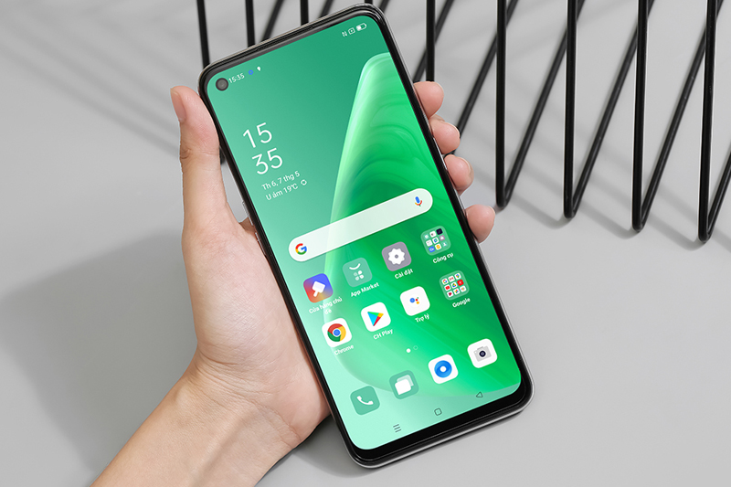 oppo-a74-man-hinh