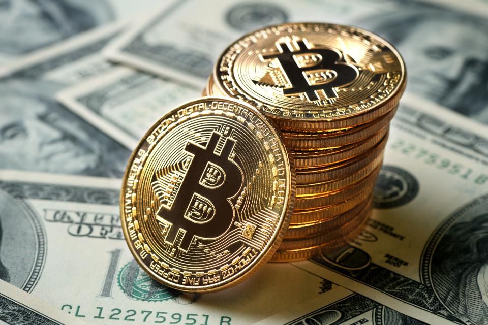 Bitcoin có cách hoạt động khác hẳn so với các loại tiền tệ điển hình.