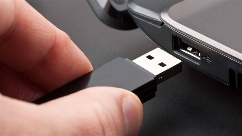 Gỡ bỏ thiết bị USB không đúng cách