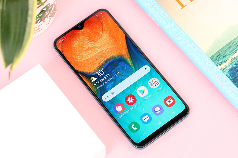 samsung-galaxy-a30s-man-hinh